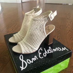 NEW Off-white/ivory Sam Edelman Sandal Heels